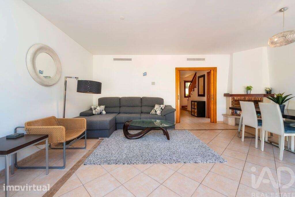 Casa / Villa T3 em Quarteira de 265,00 m2 - Grande imagem: 3/29