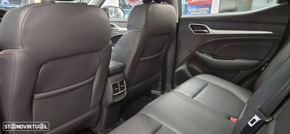 MG ZS EV 72.6 kWh Luxury - 43