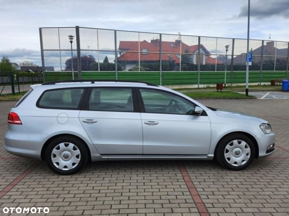 Volkswagen Passat 1.6 TDI BlueMotion Technology Comfortline - 5