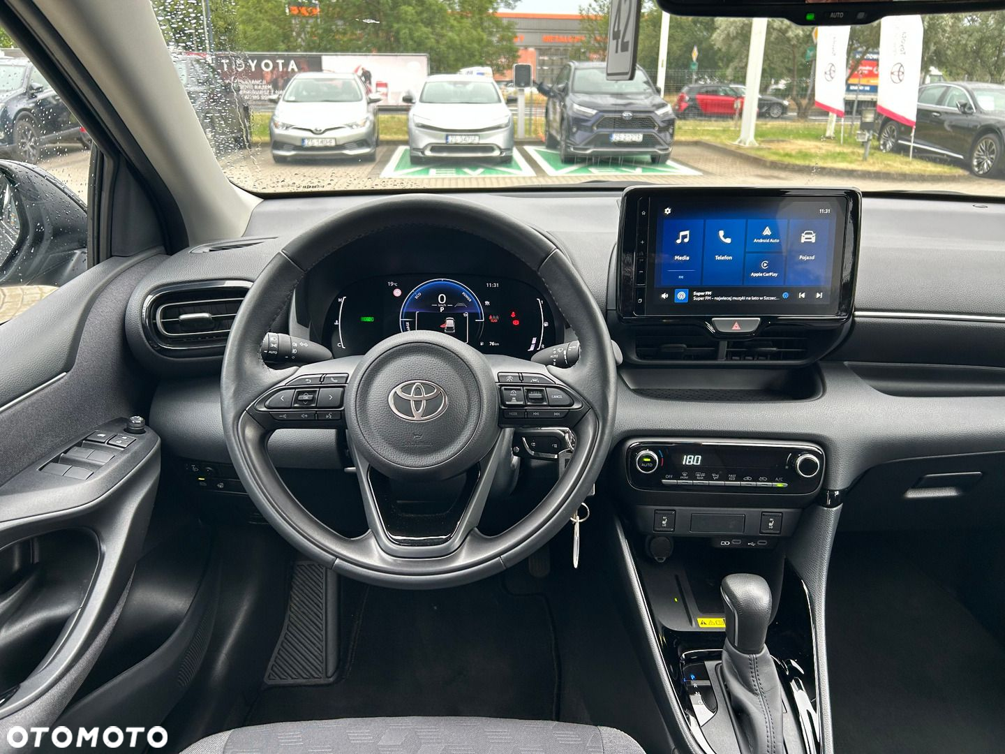 Toyota Yaris - 11