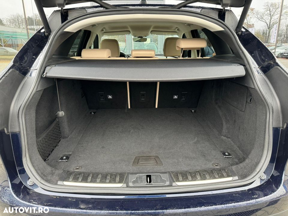 Jaguar F-Pace 20d AWD Aut. Prestige - 38
