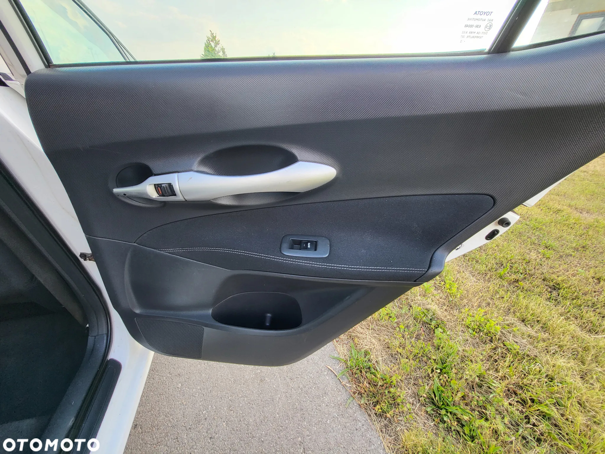 Toyota Auris 1.8 HSD Prestige NAVI - 38