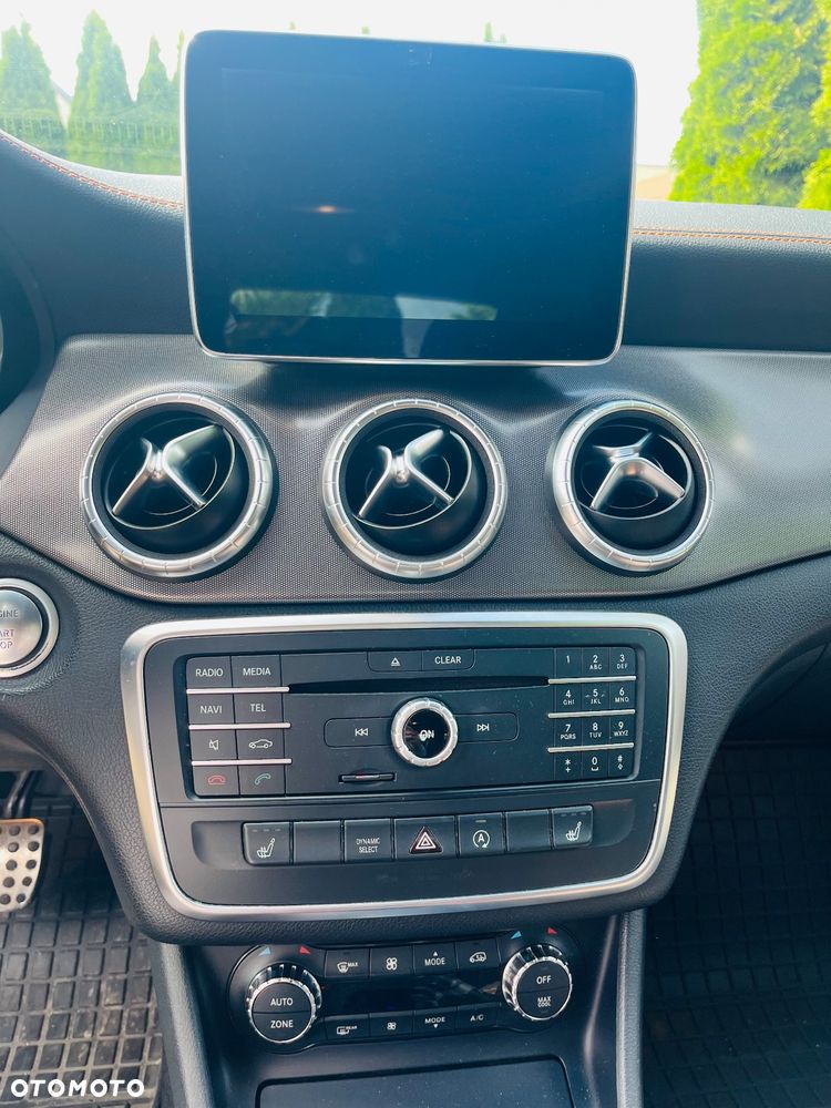 Mercedes-Benz CLA 250 7G-DCT AMG Line - 11