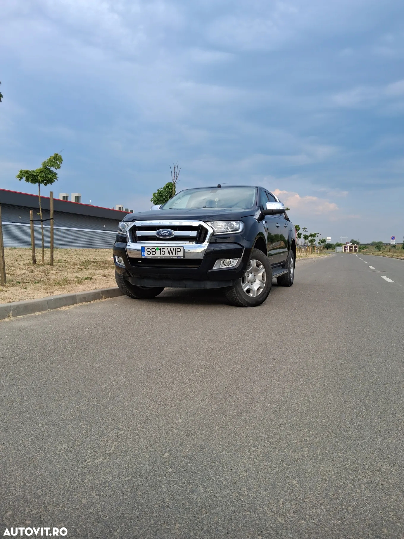 Ford Ranger Pick-Up 4x4 Cabina Dubla LIMITED Aut. - 3