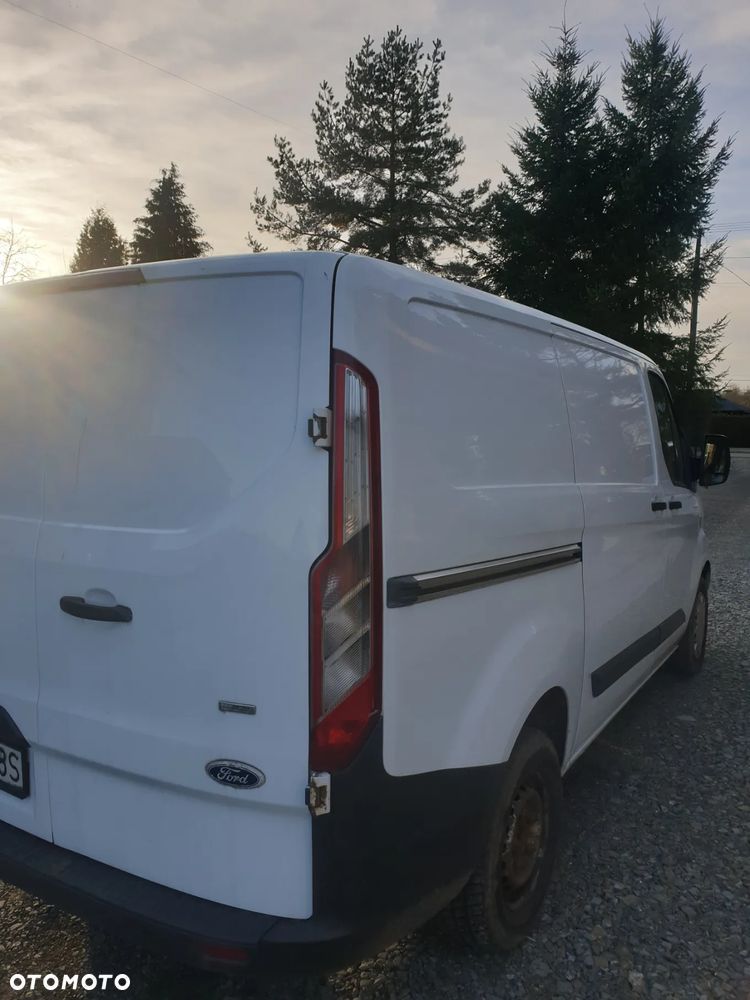 Ford TRANSIT CUSTOM - 2
