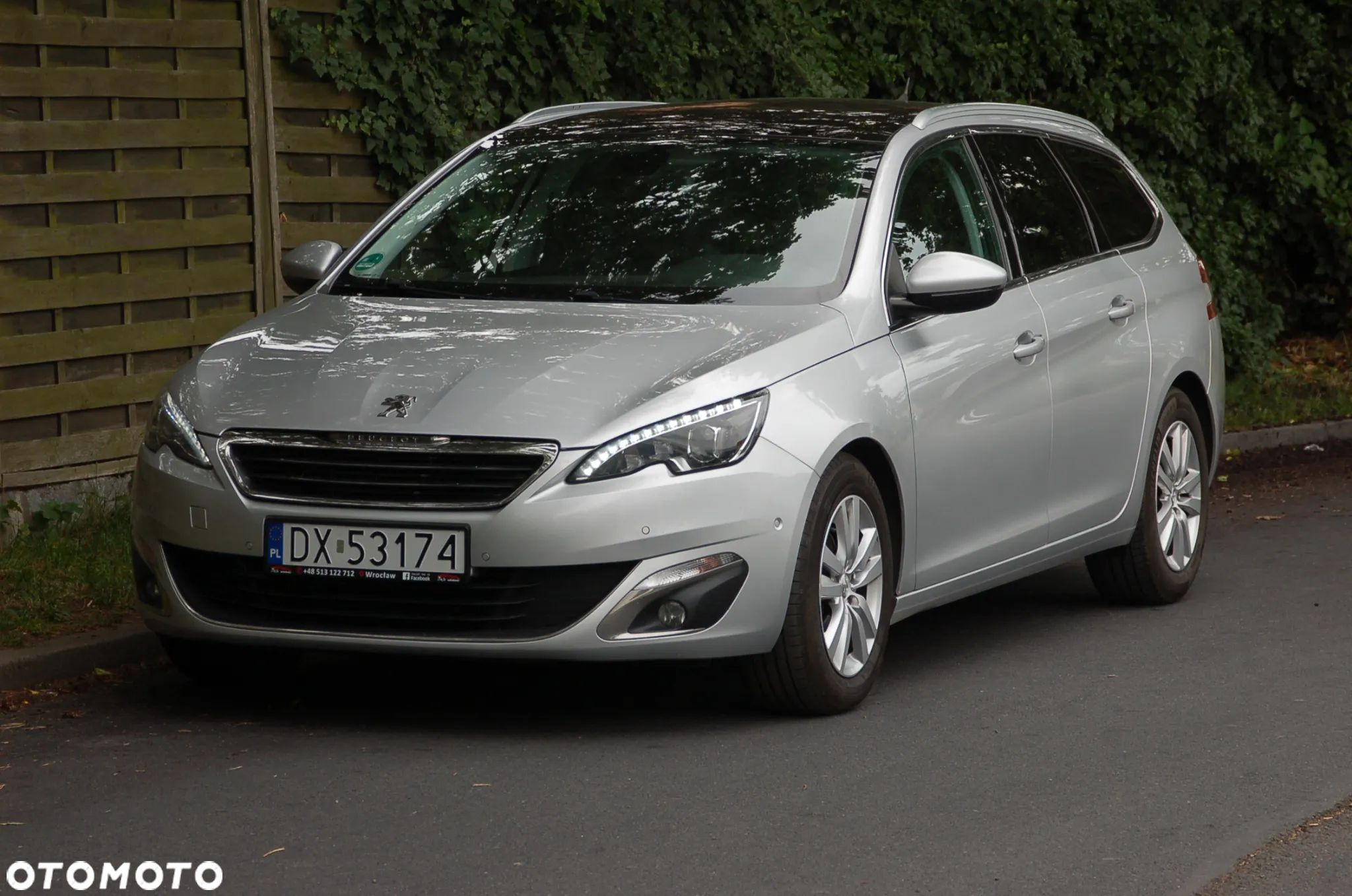 Peugeot 308 SW BlueHDi 120 EAT6 Stop & Start Allure - 1