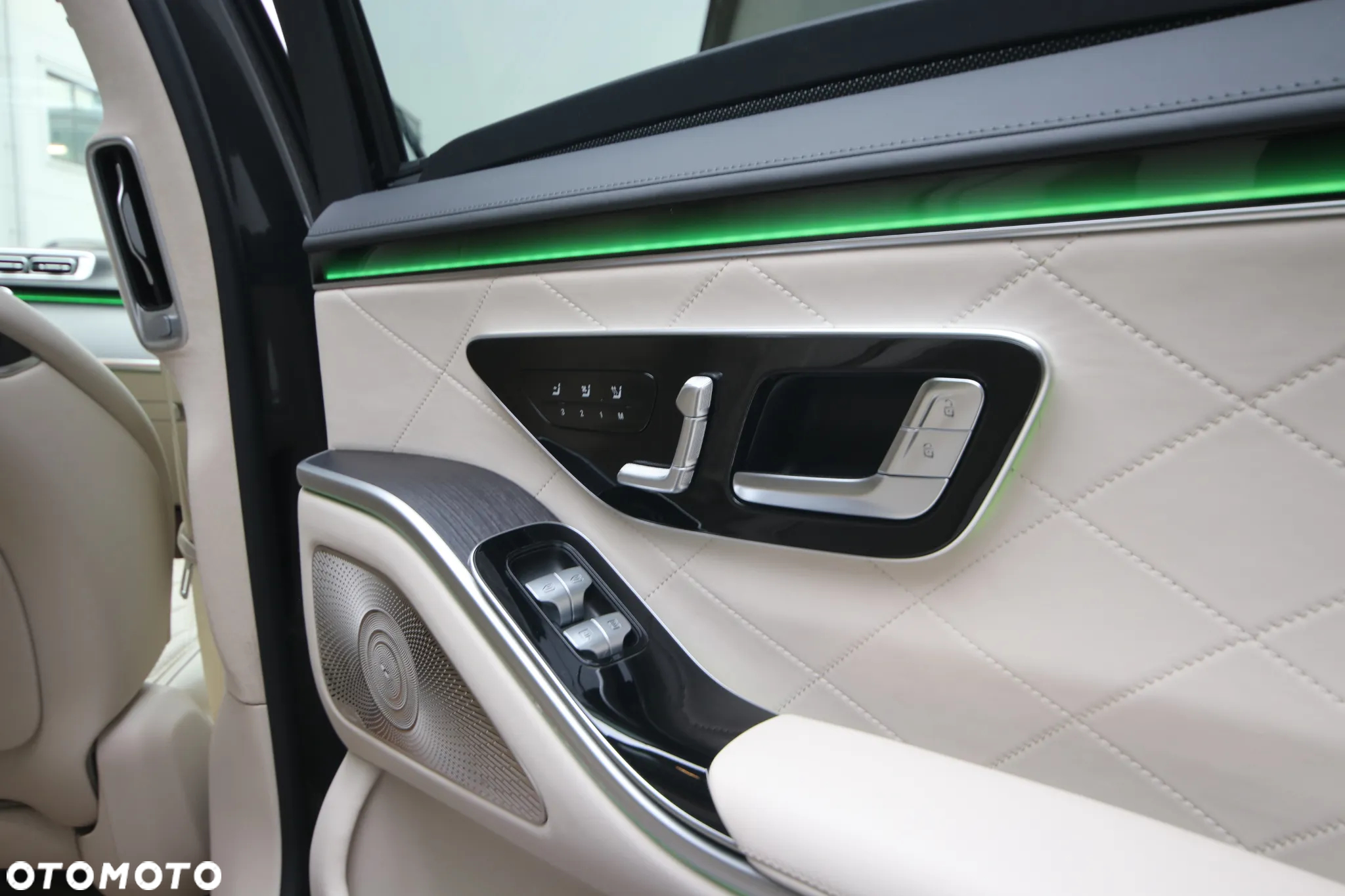 Mercedes-Benz Klasa S 400 d 4-Matic L AMG Line 9G-TRONIC - 24