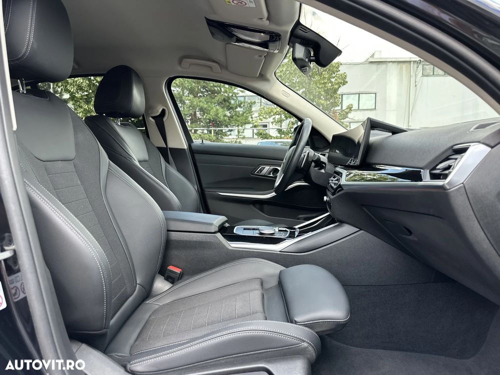 BMW Seria 3 320i xDrive AT - 12