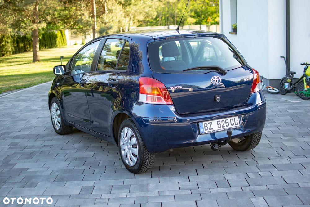 Toyota Yaris - 24
