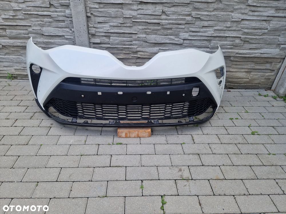 Zderzak Toyota Chr ch-r lift na 4 pdc - 1