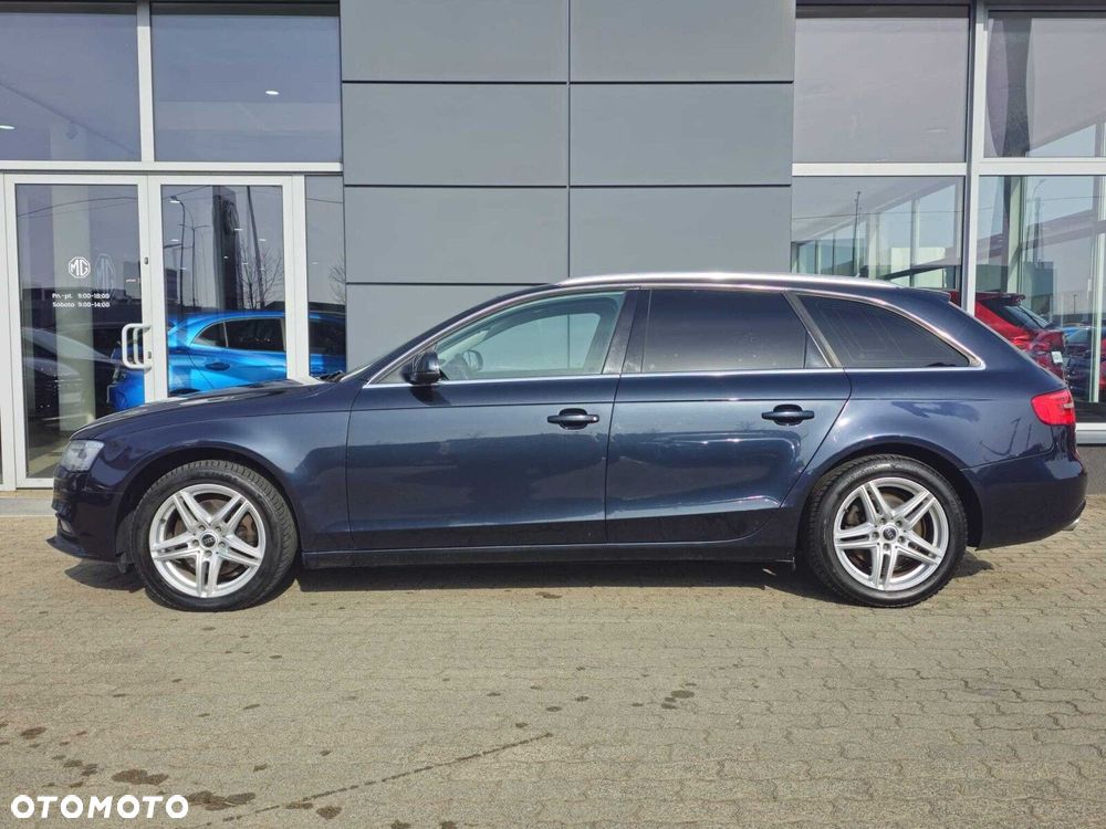 Audi A4 Avant 2.0 TDI Multitronic - 9