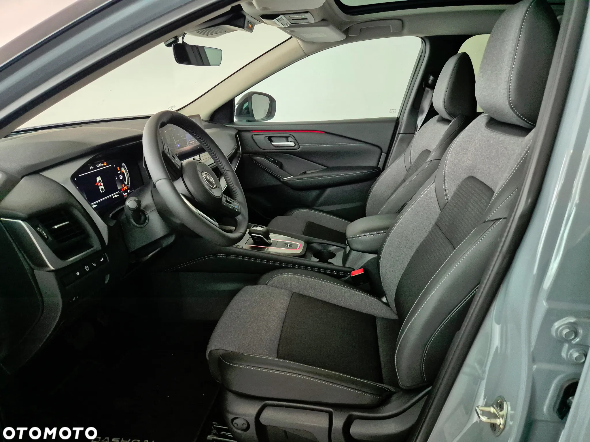 Nissan Qashqai 1.3 DIG-T mHEV N-Connecta Xtronic - 9