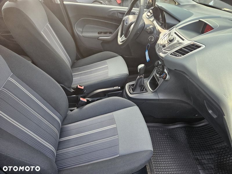 Ford Fiesta 1.25 Ambiente - 8