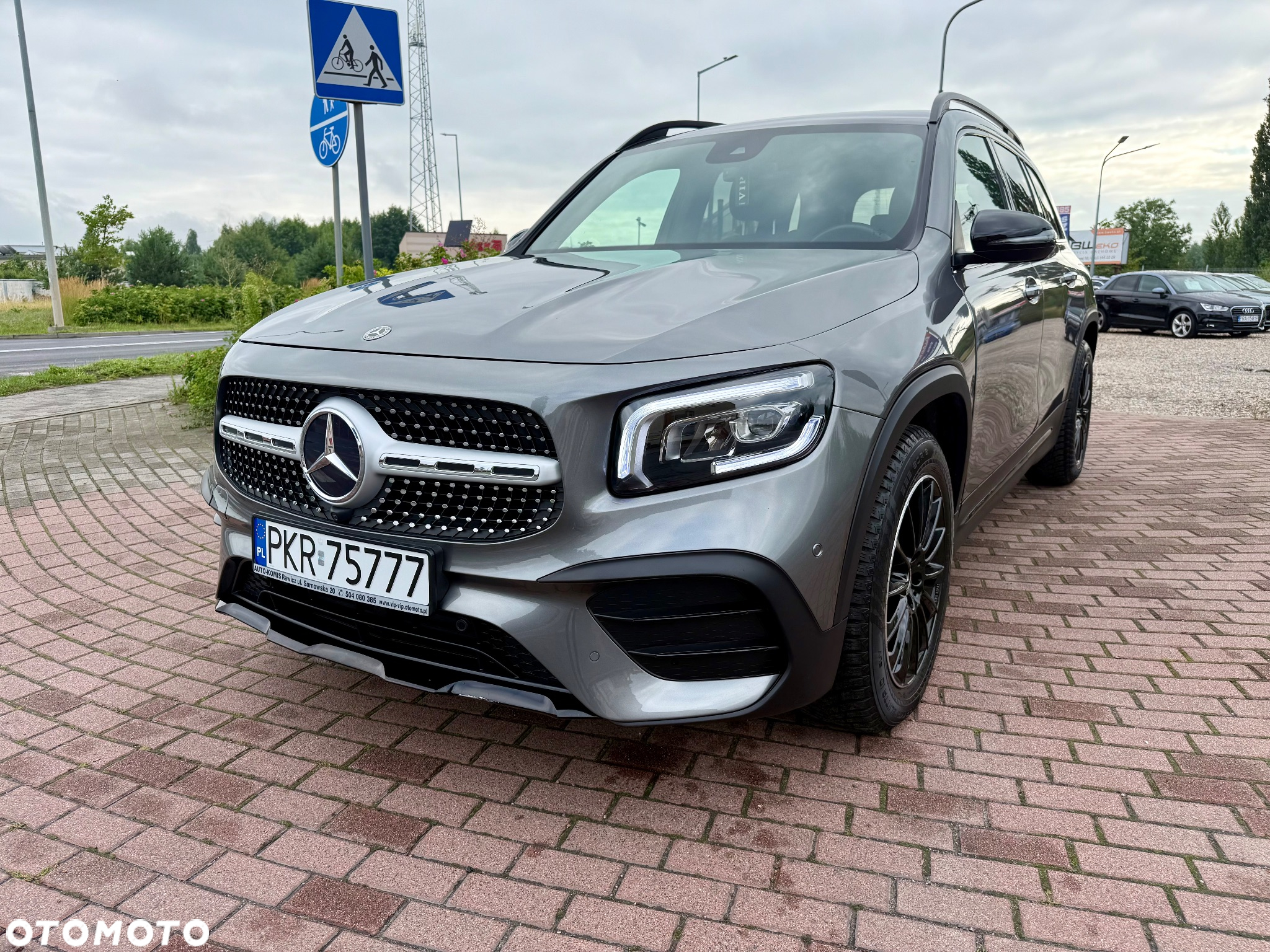 Mercedes-Benz GLB 200 d AMG Line 8G-DCT - 20