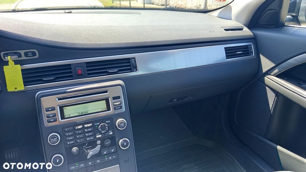Volvo V70 2.0 - 16