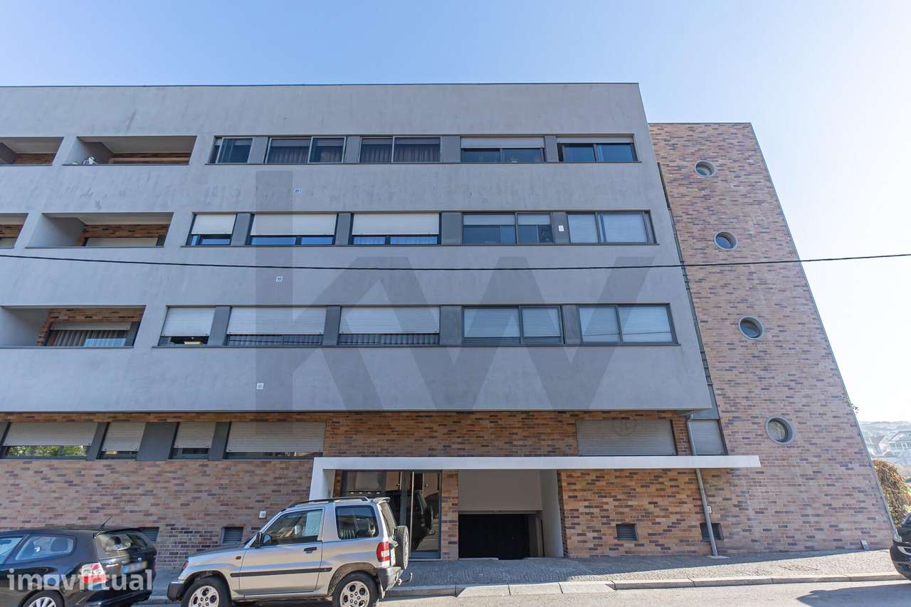 T2 -  Perto do Hospital São João - Grande imagem: 2/30