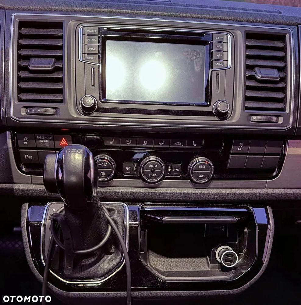 Volkswagen Multivan 2.0 TSI L2 Comfortline 4Motion DSG - 8