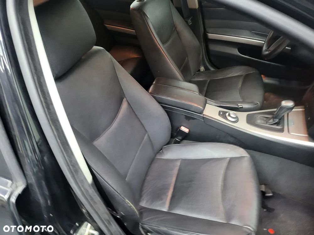 BMW Seria 3 318i - 14