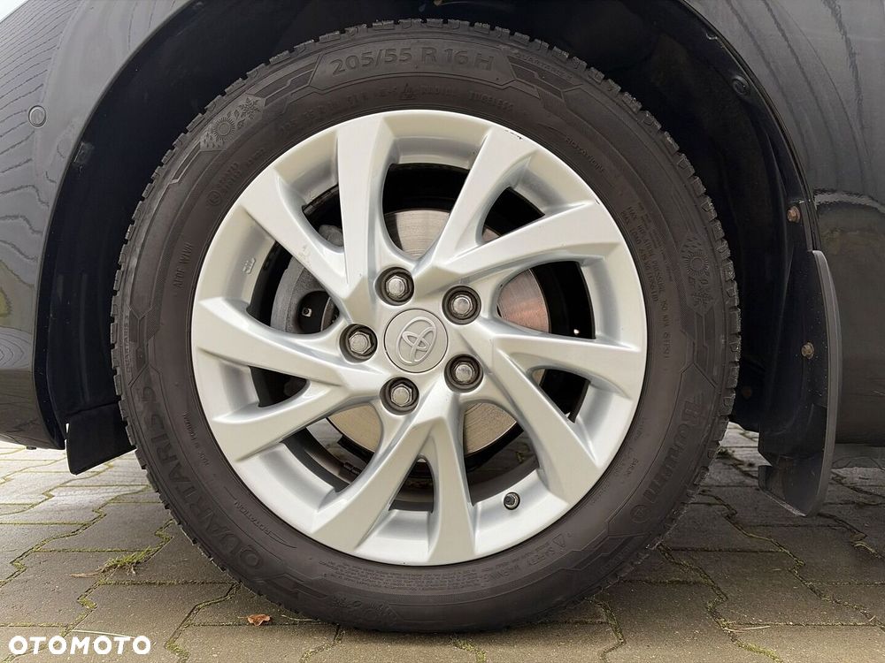 Toyota Auris - 21