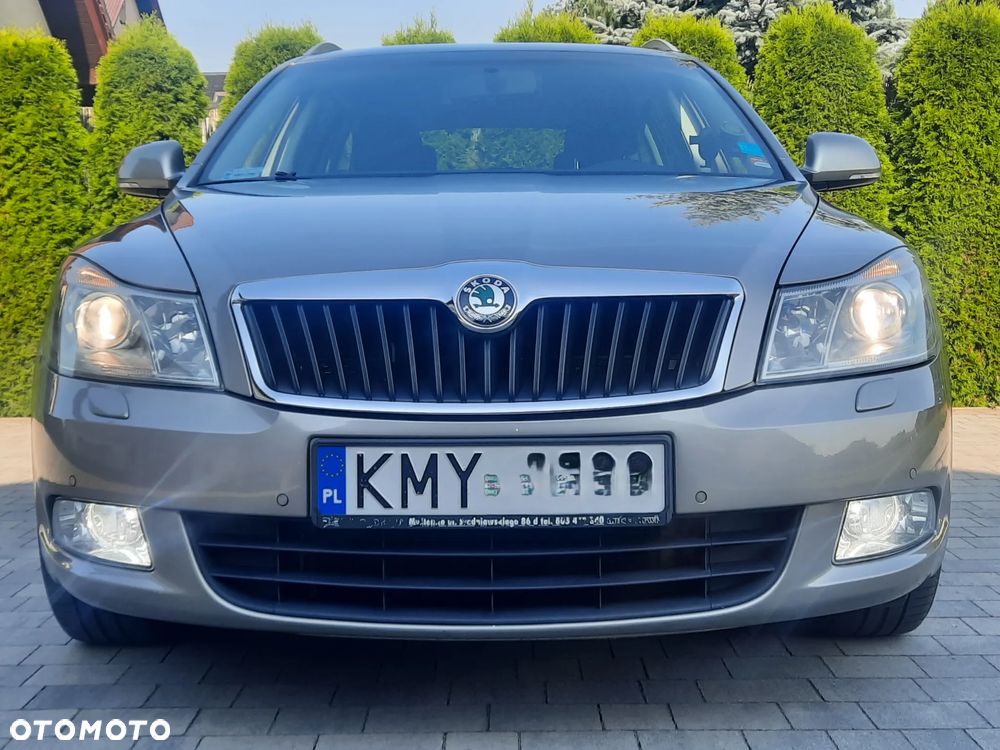 Skoda Octavia 2.0 TDI DPF Elegance DSG - 1