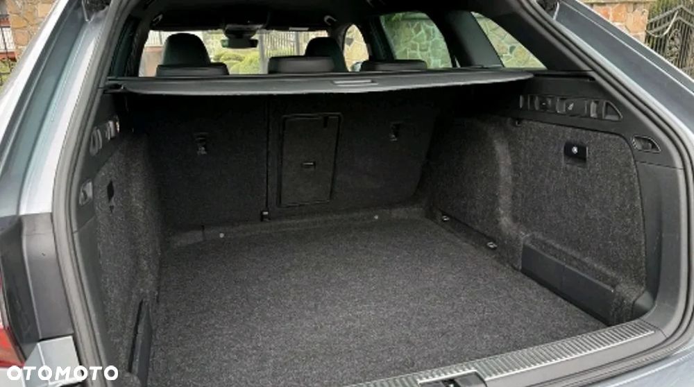 Skoda Superb 2.0 TDI Sportline DSG - 8