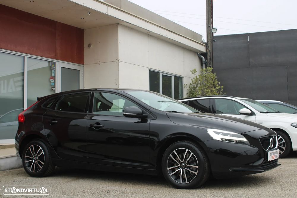 Volvo V40 2.0 D3 Momentum - 8