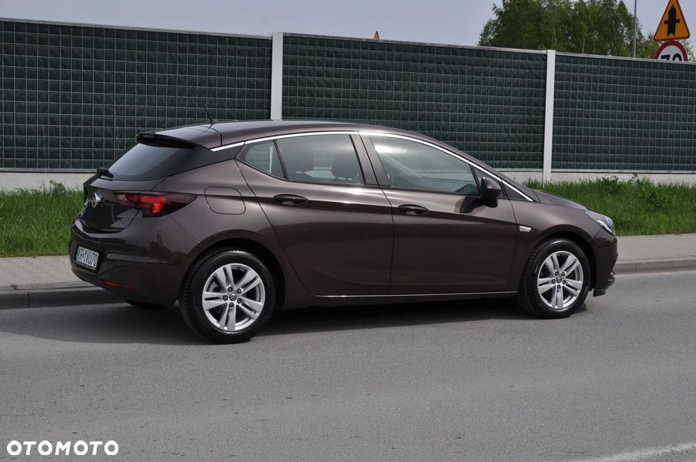 Opel Astra 1.4 T Enjoy - 24