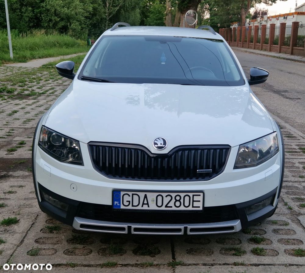 Skoda Octavia Scout 2.0 TDI 4x4 - 1