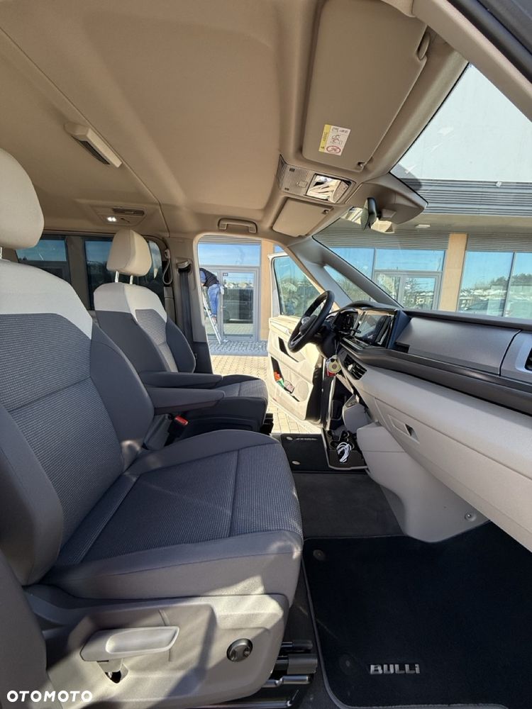 Volkswagen Multivan - 9