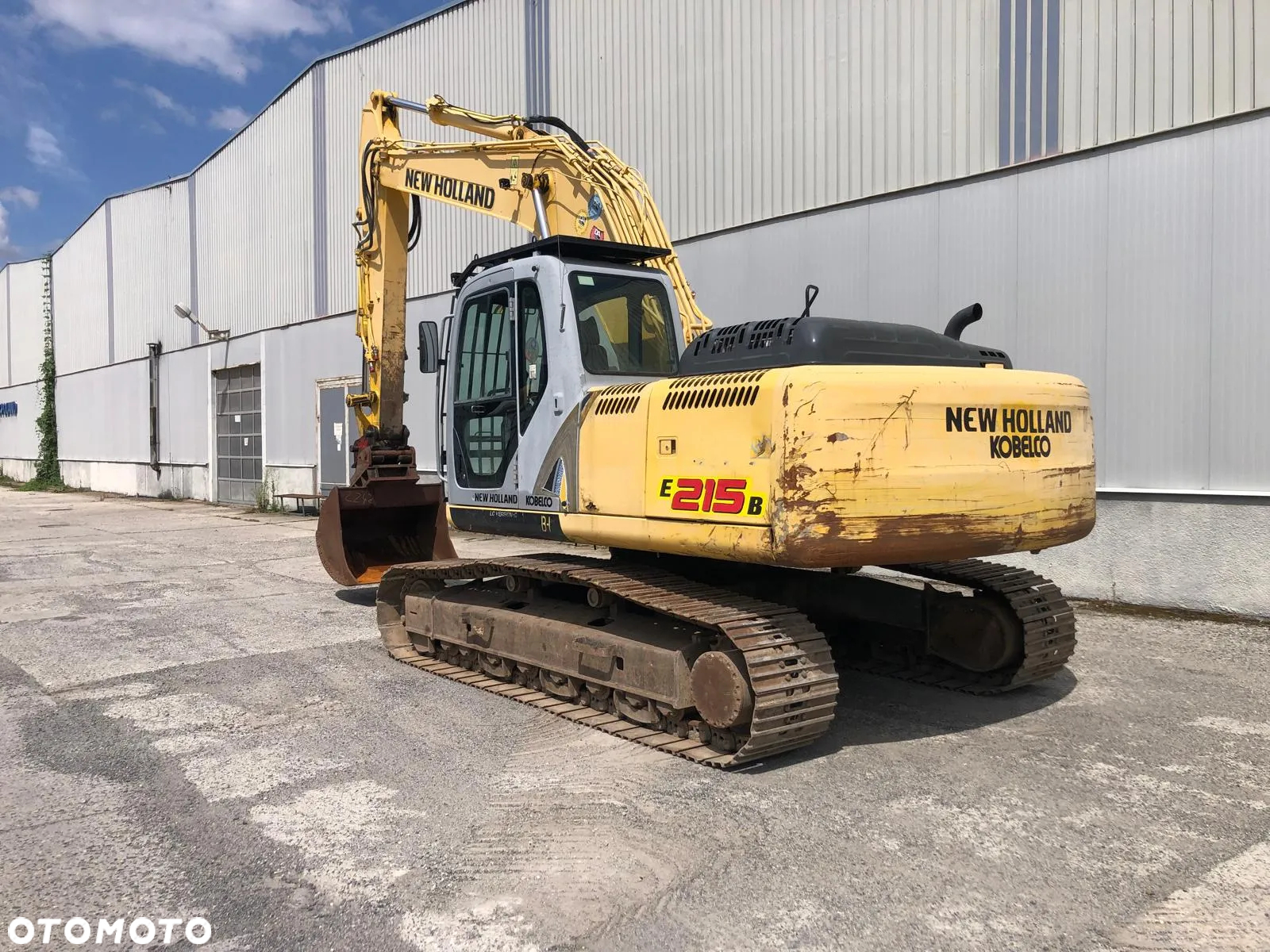New Holland Kobelco E215B LC version-C - 3