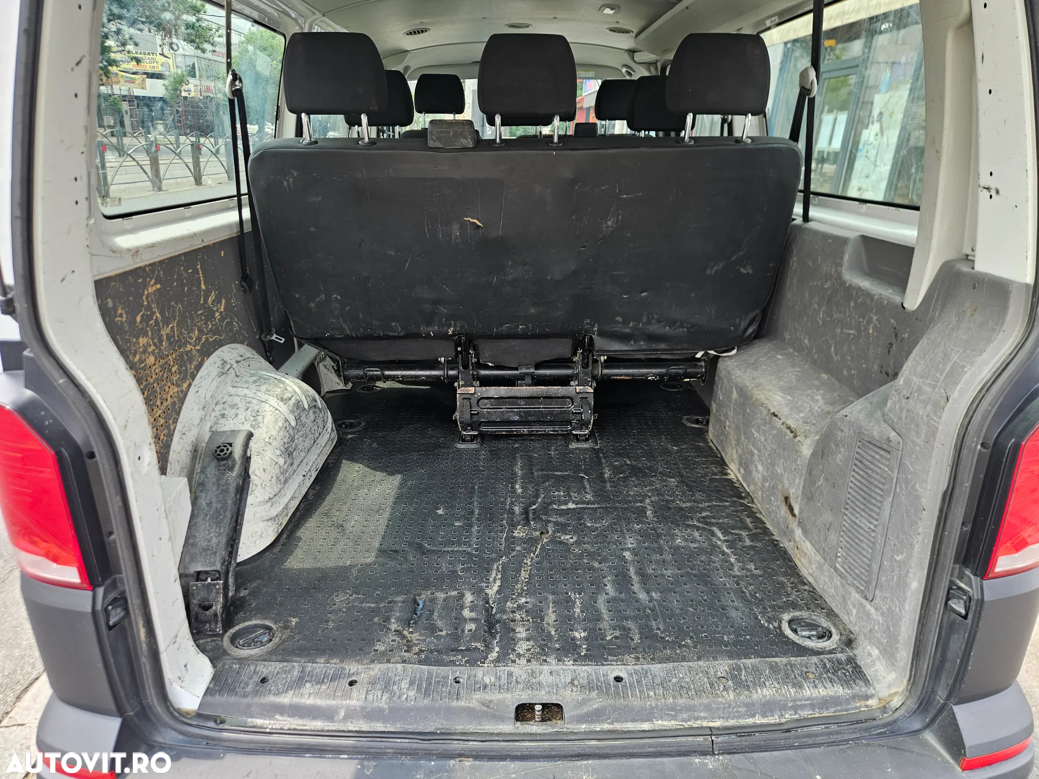 Volkswagen Transporter Sasiu CD T6.1 2.0 TDI 81 kW LR - 14