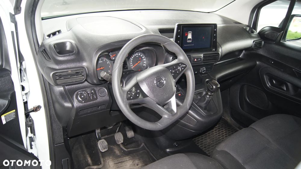 Opel COMBO - 33