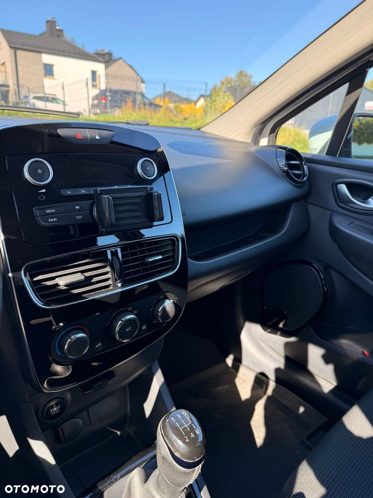 Renault Clio 1.2 16V Life - 10