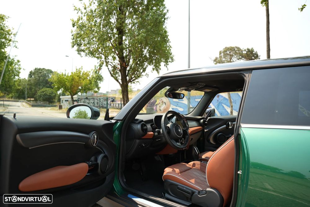 MINI 3 Portas Cooper SE Premium Extra Essential - 16