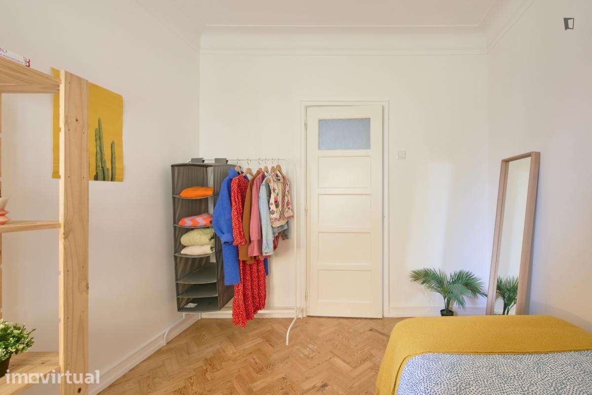 Quarto - localizado em Roma-Areeiro Lisbon - Grande imagem: 4/24
