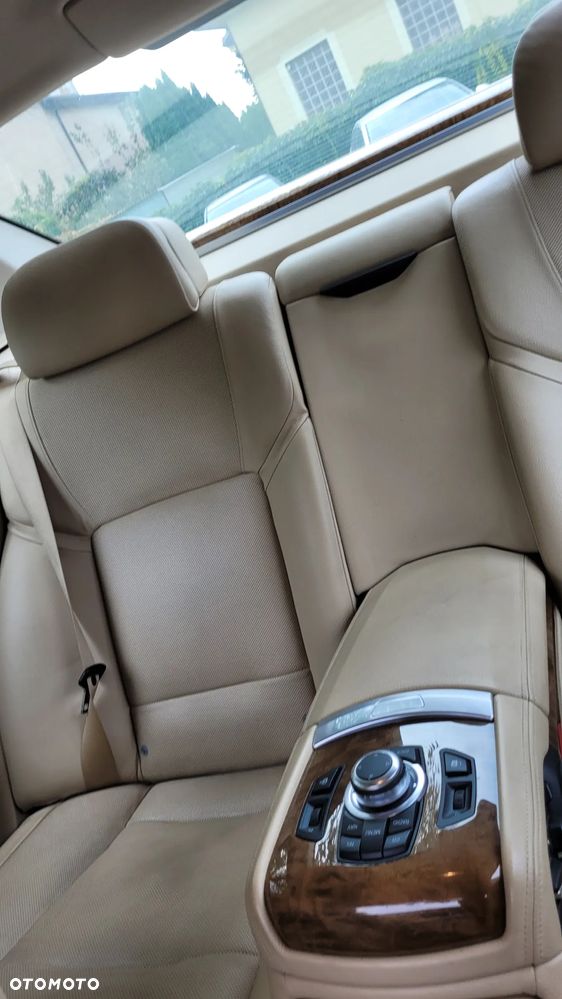 BMW Seria 7 730d L - 21