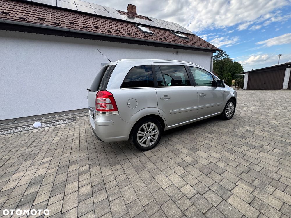 Opel Zafira 1.8 Innovation - 11