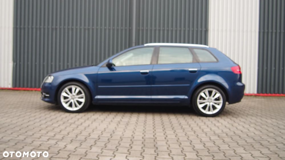 Audi A3 Sportback 2.0 TDI DPF Ambition - 32