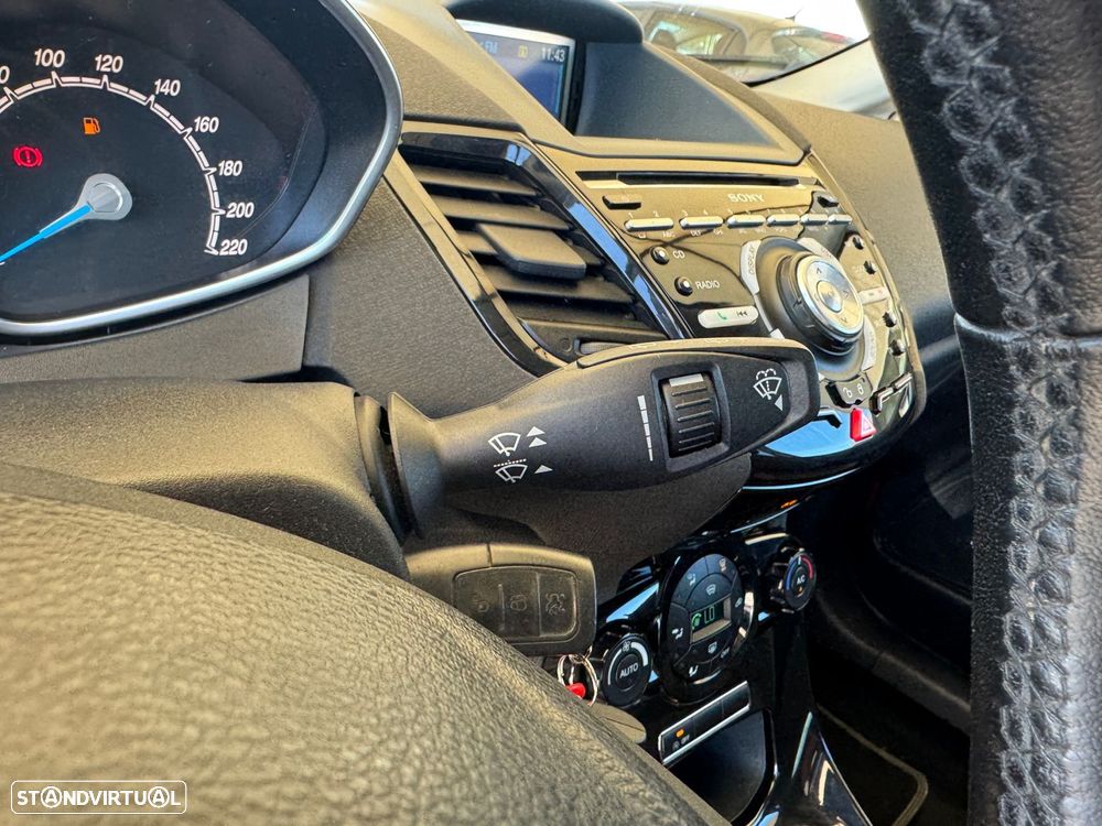 Ford Fiesta 1.0 EcoBoost S&S ST-LINE - 18