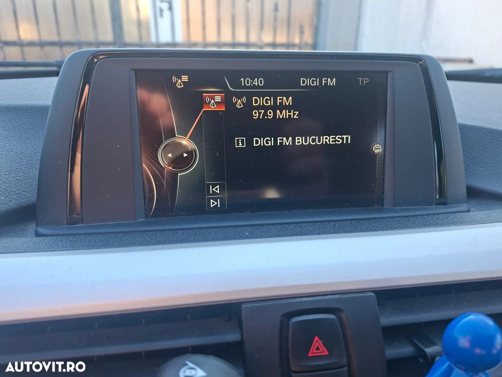 BMW Seria 3 318d - 6