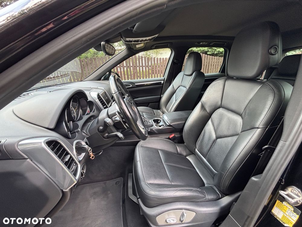 Porsche Cayenne Tiptronic S - 17