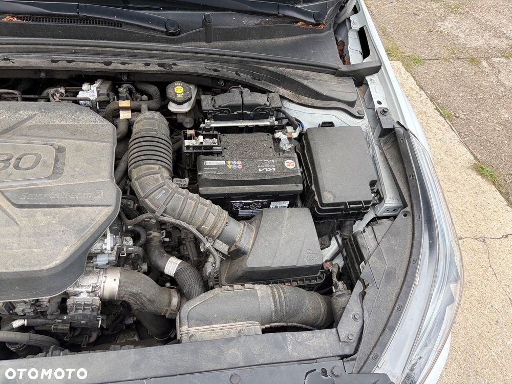 Kia XCeed 1.6 CRDi (48V Mild-Hybrid) DCT7 PLATINUM - 17