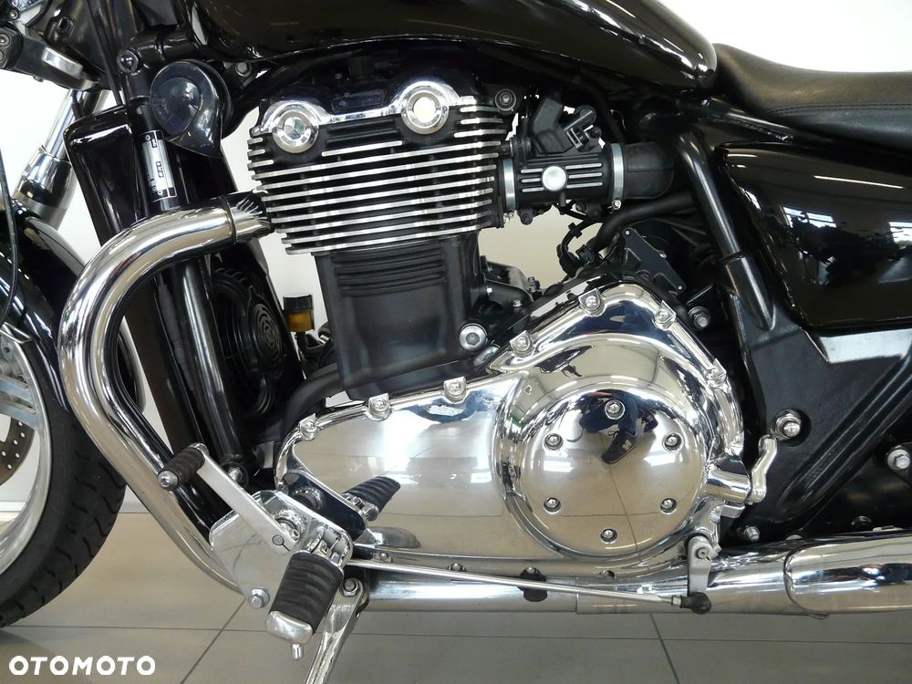 Triumph Thunderbird - 9