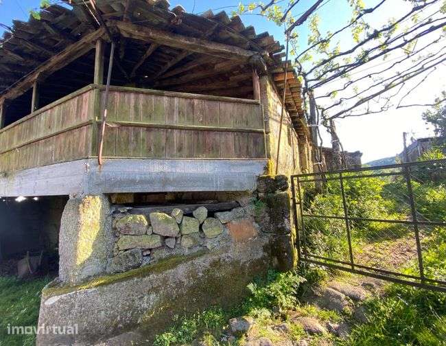Moradia T2 para venda em Azias (Santa Maria), Ponte da Barca. - Grande imagem: 3/17