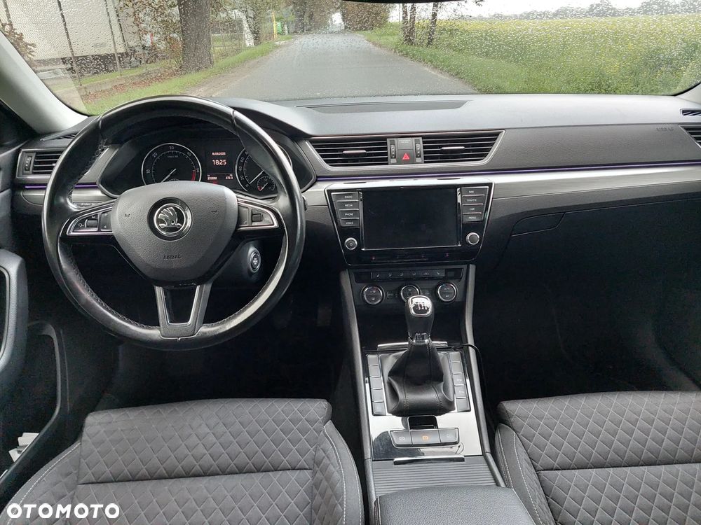 Skoda Superb 1.6 TDI GreenLine - 8