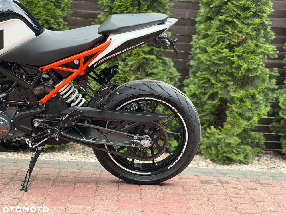 KTM Duke 125 - 20