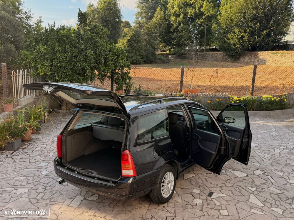 Ford Focus 1.4 Comfort - 14