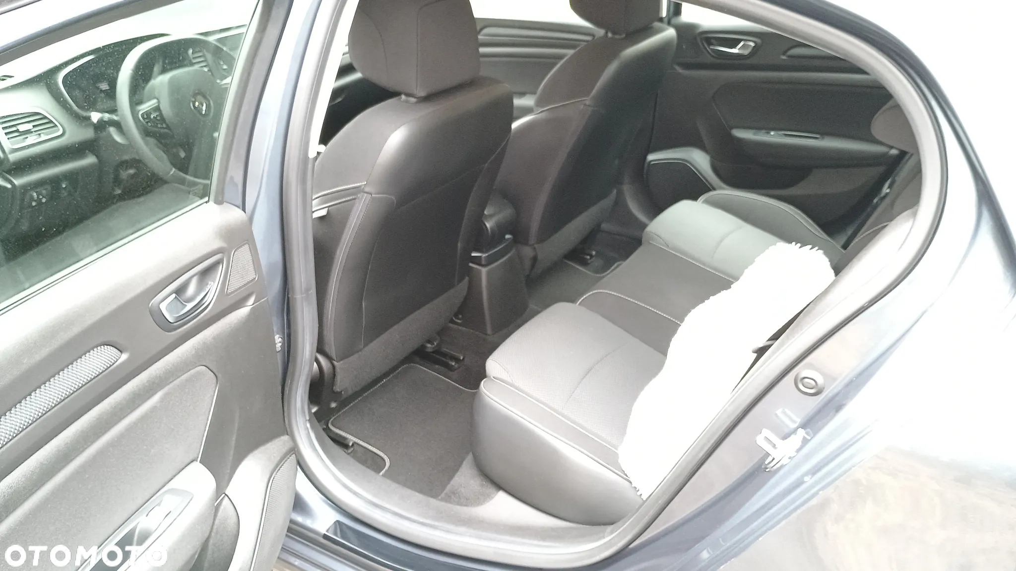 Renault Megane 1.3 TCe FAP Intens - 6