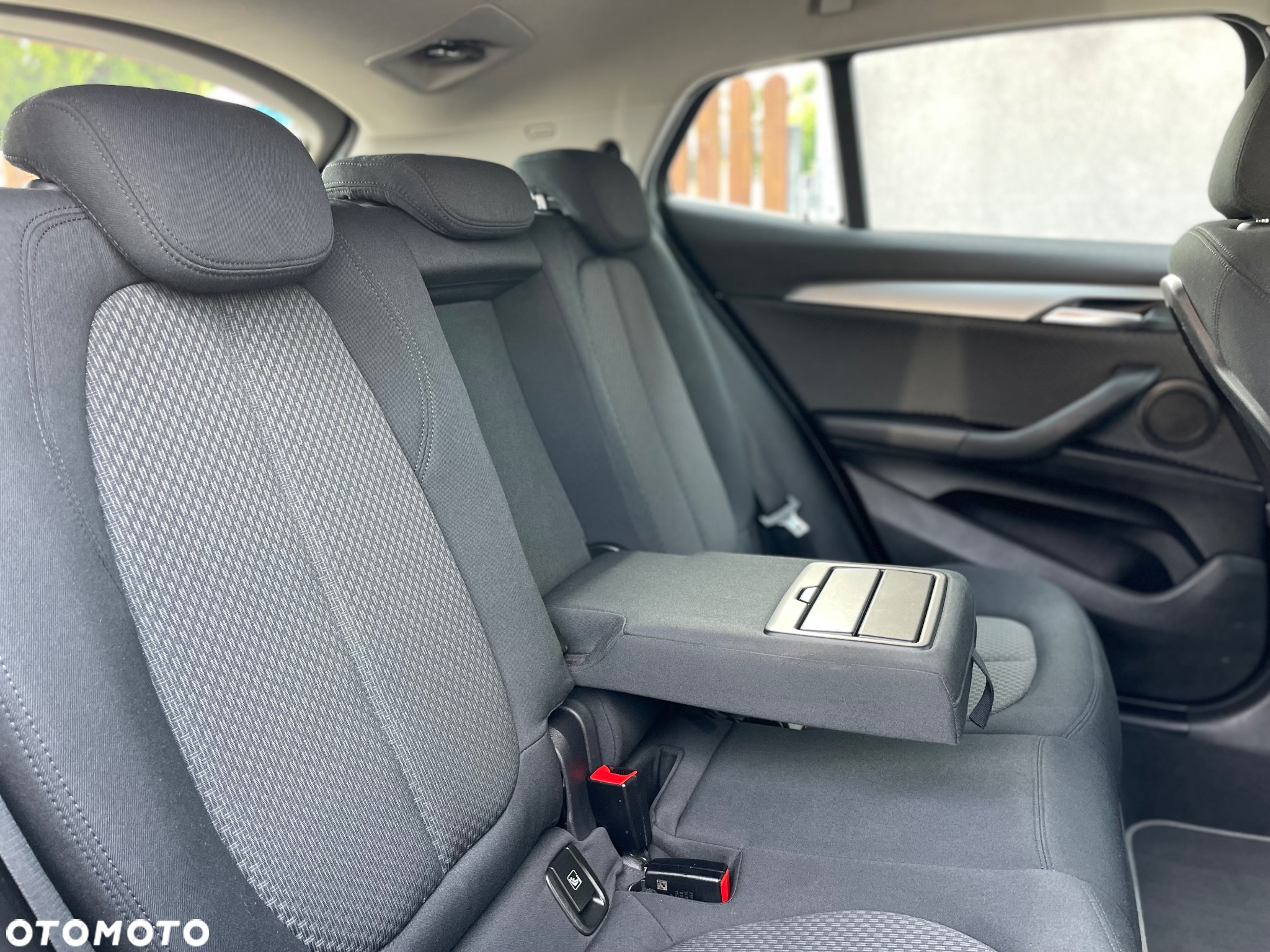 BMW X2 sDrive18i - 26