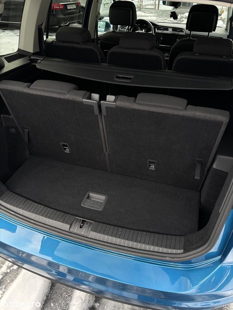 Volkswagen Touran 2.0 TDI SCR DSG Highline - 13